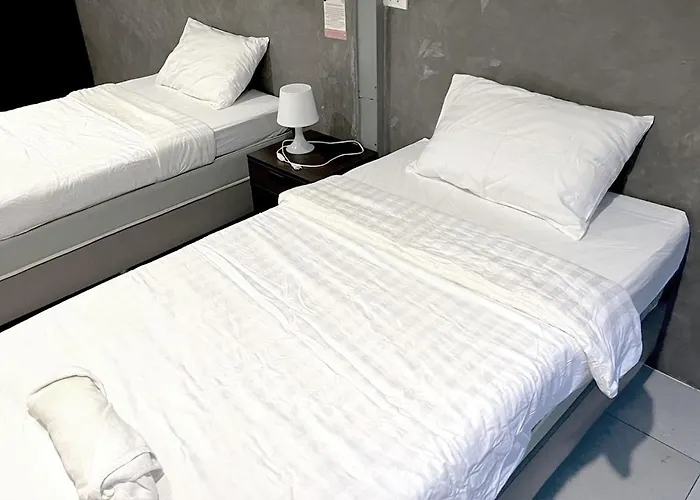 Luck-yimm (adults Only) Hostel Bangkok